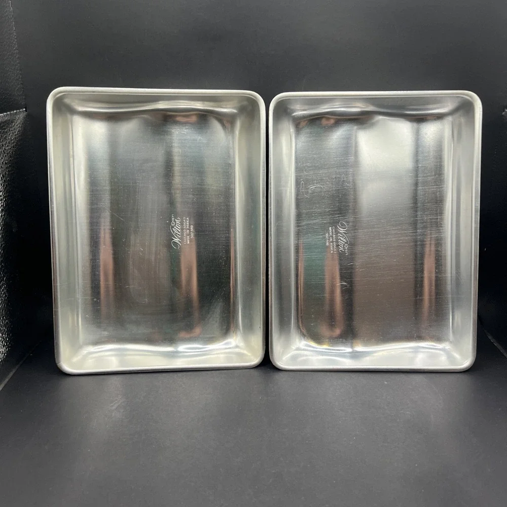 Wilton Cake Pan Open Good Book Bible 2 Pieces # 502-940 1971 vintage shapely